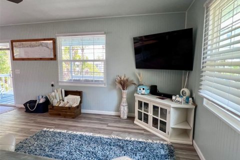 House in Placida, Florida 2 bedrooms, 82.13 sq.m. № 2103816 - photo 19