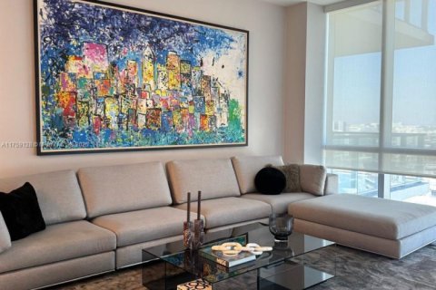 Copropriété à vendre à Miami, Floride: 3 chambres, 204.76 m2 № 1695298 - photo 1