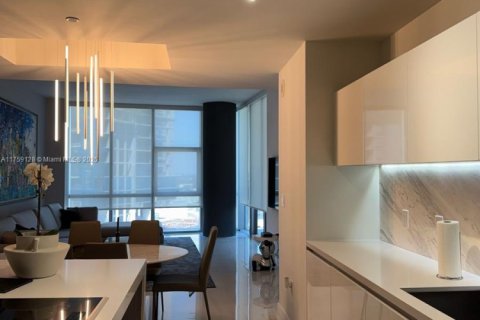 Copropriété à vendre à Miami, Floride: 3 chambres, 204.76 m2 № 1695298 - photo 12