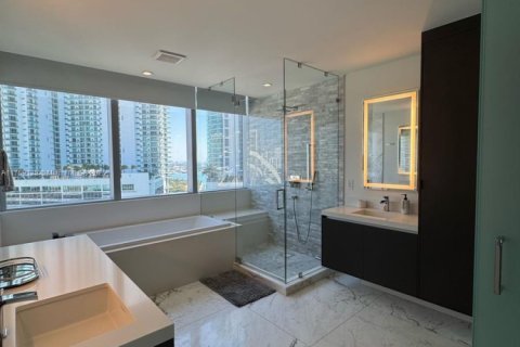 Copropriété à vendre à Miami, Floride: 3 chambres, 204.76 m2 № 1695298 - photo 20