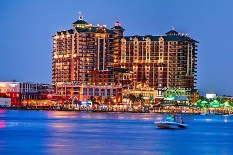Condominio en venta en Destin, Florida, 3 dormitorios, 190.82 m2 № 559907 - foto 1