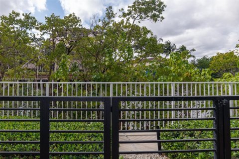 Touwnhouse à vendre à Oakland Park, Floride: 3 chambres, 199.93 m2 № 1941669 - photo 29