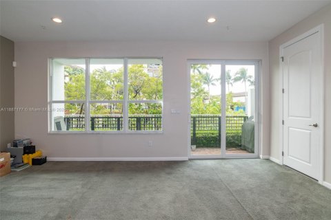 Touwnhouse à vendre à Oakland Park, Floride: 3 chambres, 199.93 m2 № 1941669 - photo 25