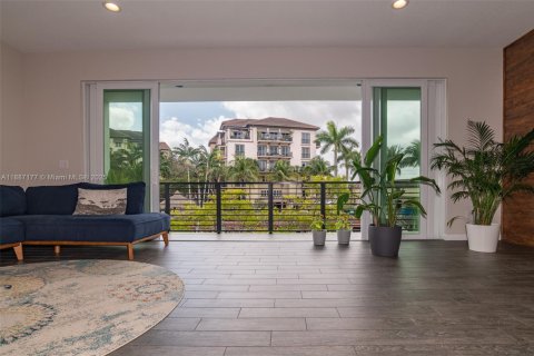 Touwnhouse à vendre à Oakland Park, Floride: 3 chambres, 199.93 m2 № 1941669 - photo 9