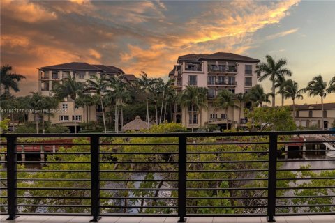 Touwnhouse à vendre à Oakland Park, Floride: 3 chambres, 199.93 m2 № 1941669 - photo 14