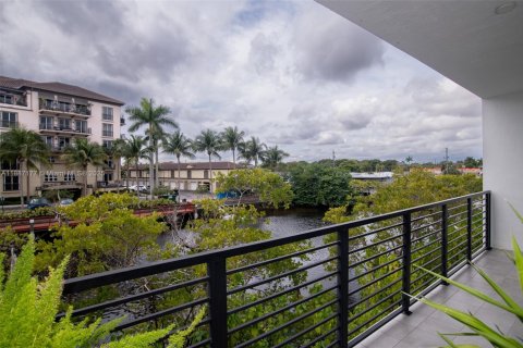 Touwnhouse à vendre à Oakland Park, Floride: 3 chambres, 199.93 m2 № 1941669 - photo 12