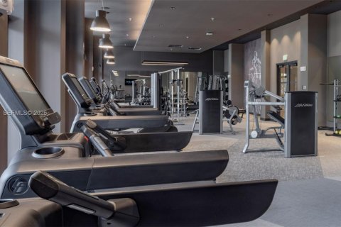 Apartamento en alquiler en Miami, Florida, 1 dormitorio, 72.46 m2 № 2075403 - foto 22