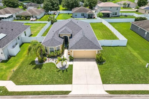 House in Mulberry, Florida 4 bedrooms, 180.79 sq.m. № 1869818 - photo 5