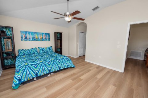 House in Mulberry, Florida 4 bedrooms, 180.79 sq.m. № 1869818 - photo 15