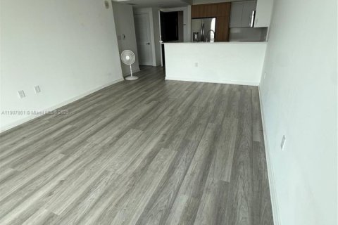 Снять в аренду кондоминиум в Холливуд, Флорида 2 спальни, 110.46м2, № 1965726 - фото 21