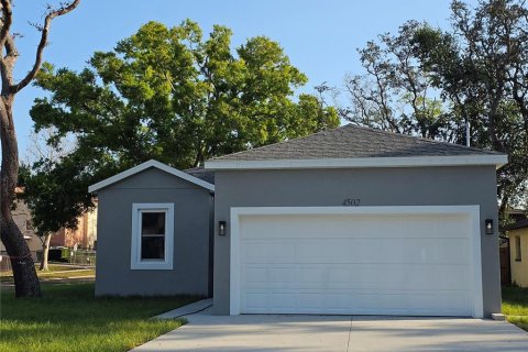 Casa en Saint Petersburg, Florida 3 dormitorios, 161.37 m2 № 2139040