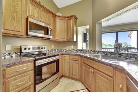 Condo in Boynton Beach, Florida, 3 bedrooms № 2185193 - photo 11