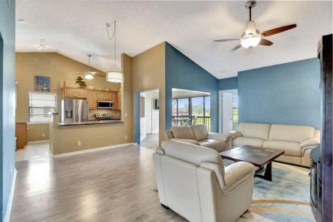 Condo in Boynton Beach, Florida, 3 bedrooms № 2185193 - photo 9
