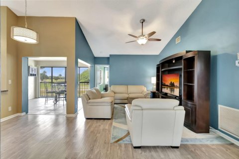 Condo in Boynton Beach, Florida, 3 bedrooms № 2185193 - photo 7