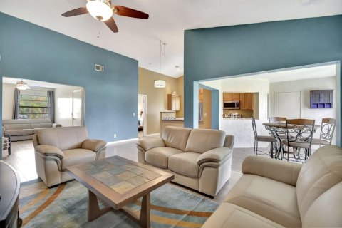 Condo in Boynton Beach, Florida, 3 bedrooms № 2185193 - photo 6