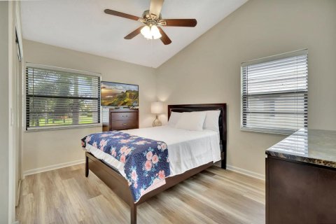 Condo in Boynton Beach, Florida, 3 bedrooms № 2185193 - photo 20