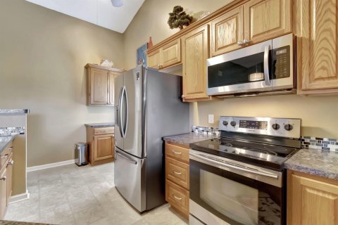 Condo in Boynton Beach, Florida, 3 bedrooms № 2185193 - photo 12