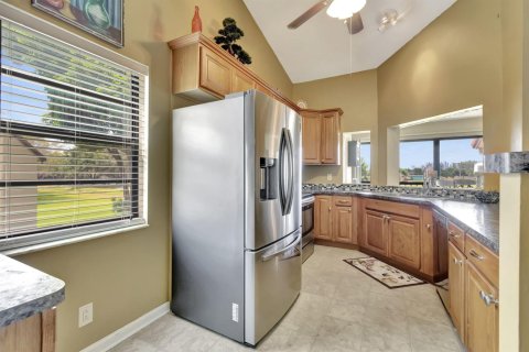 Condo in Boynton Beach, Florida, 3 bedrooms № 2185193 - photo 13