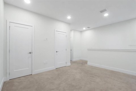 Condo in Clermont, Florida, 3 bedrooms  № 1552963 - photo 15
