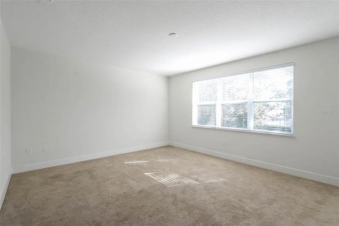 Condo in Clermont, Florida, 3 bedrooms  № 1552963 - photo 20