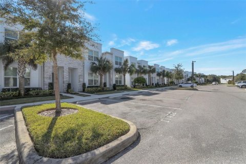 Condo in Clermont, Florida, 3 bedrooms  № 1552963 - photo 25