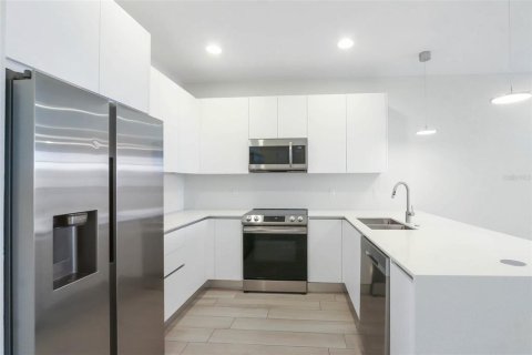 Condo in Clermont, Florida, 3 bedrooms  № 1552963 - photo 3