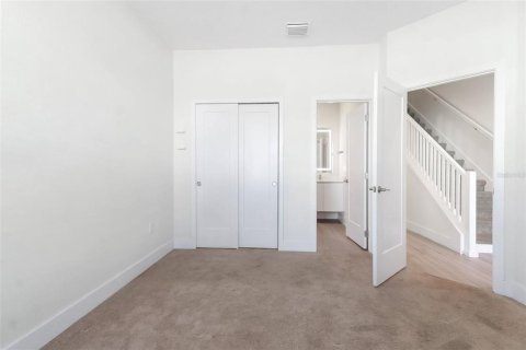 Condo in Clermont, Florida, 3 bedrooms  № 1552963 - photo 11