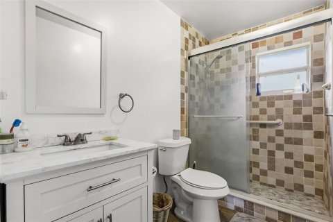 Villa ou maison à vendre à Mount Dora, Floride: 4 chambres, 120.77 m2 № 2406942 - photo 13