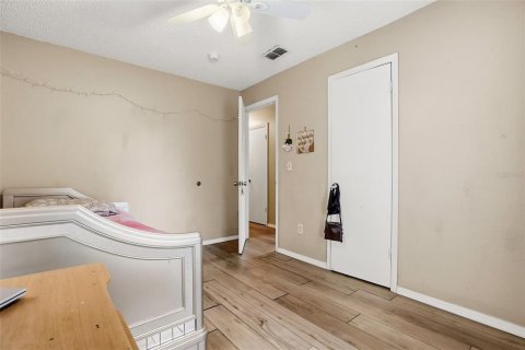 Villa ou maison à vendre à Mount Dora, Floride: 4 chambres, 120.77 m2 № 2406942 - photo 15