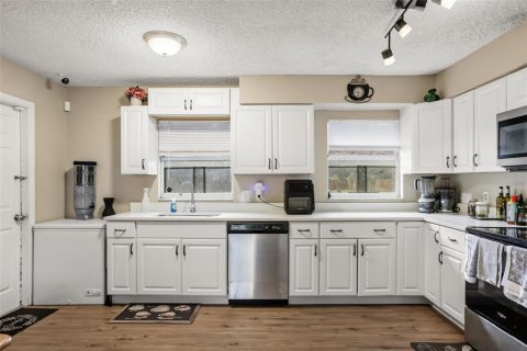 Villa ou maison à vendre à Mount Dora, Floride: 4 chambres, 120.77 m2 № 2406942 - photo 9