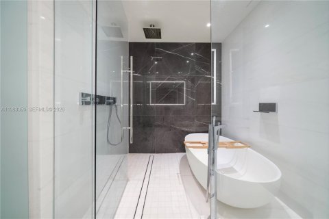 Copropriété à louer à Miami, Floride: 2 chambres, 144.18 m2 № 2051497 - photo 17