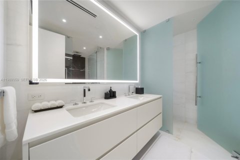 Copropriété à louer à Miami, Floride: 2 chambres, 144.18 m2 № 2051497 - photo 16