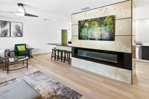 Casa en alquiler en Largo, Florida, 3 dormitorios, 151.06 m2 № 1905969 - foto 3