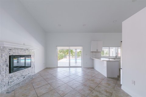 House in Miramar, Florida 3 bedrooms, 182.37 sq.m. № 1862015 - photo 14