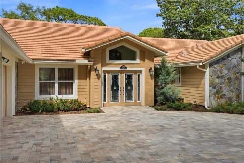 Villa ou maison à vendre à Palm Harbor, Floride: 3 chambres, 313.82 m2 № 2092350 - photo 4