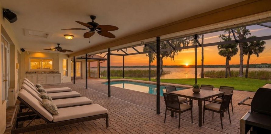 Villa ou maison à Palm Harbor, Floride 3 chambres, 313.82 m2 № 2092350