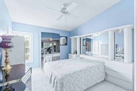 House in Lake Worth, Florida 3 bedrooms, 190.54 sq.m. № 2082029 - photo 10