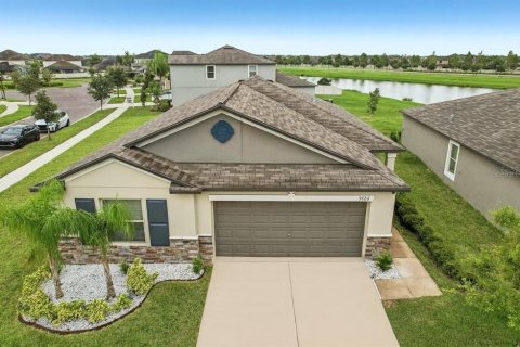 House in BELMONT in Sun City Center, Florida 4 bedrooms, 171.03 sq.m. № 1912098 - photo 3