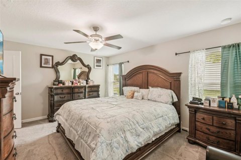 House in BELMONT in Sun City Center, Florida 4 bedrooms, 171.03 sq.m. № 1912098 - photo 21