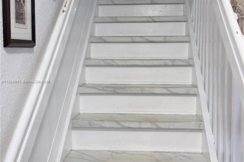 Купить таунхаус в Дорал, Флорида 3 спальни, 131.92м2, № 1986664 - фото 7