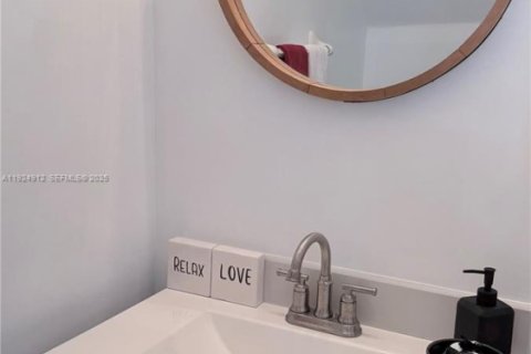 Купить таунхаус в Дорал, Флорида 3 спальни, 131.92м2, № 1986664 - фото 6