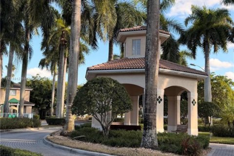 Купить таунхаус в Дорал, Флорида 3 спальни, 131.92м2, № 1986664 - фото 18