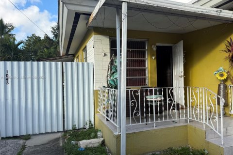 Propiedad comercial en venta en Miami, Florida, 125.7 m2 № 2008395 - foto 6