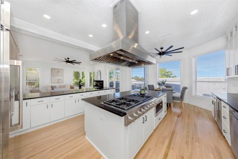 Villa ou maison à vendre à Palm Harbor, Floride: 5 chambres, 277.5 m2 № 2105506 - photo 4