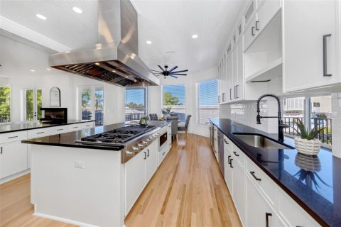Villa ou maison à vendre à Palm Harbor, Floride: 5 chambres, 277.5 m2 № 2105506 - photo 11