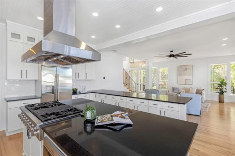 Villa ou maison à vendre à Palm Harbor, Floride: 5 chambres, 277.5 m2 № 2105506 - photo 15