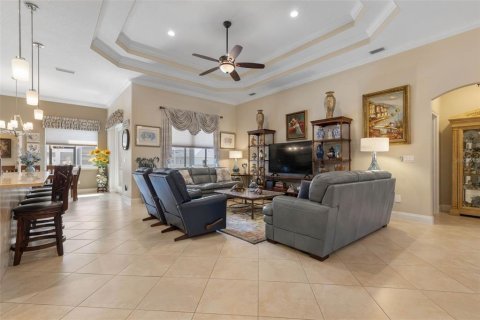 House in Palm Coast, Florida 3 bedrooms, 235.97 sq.m. № 1894609 - photo 6