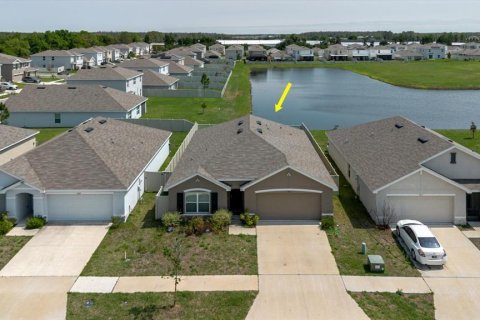 House in Wimauma, Florida 4 bedrooms, 171.5 sq.m. № 2093143 - photo 4