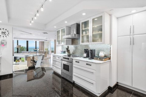 Copropriété à vendre à Boca Raton, Floride: 4 chambres, 395.21 m2 № 2251434 - photo 7