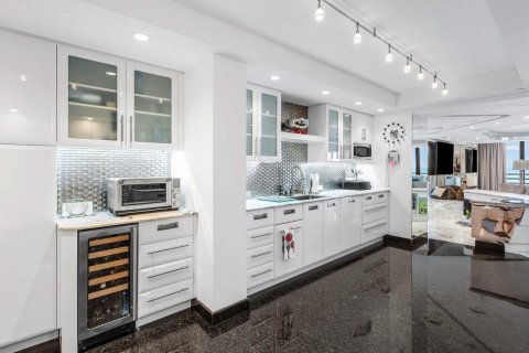 Copropriété à vendre à Boca Raton, Floride: 4 chambres, 395.21 m2 № 2251434 - photo 6